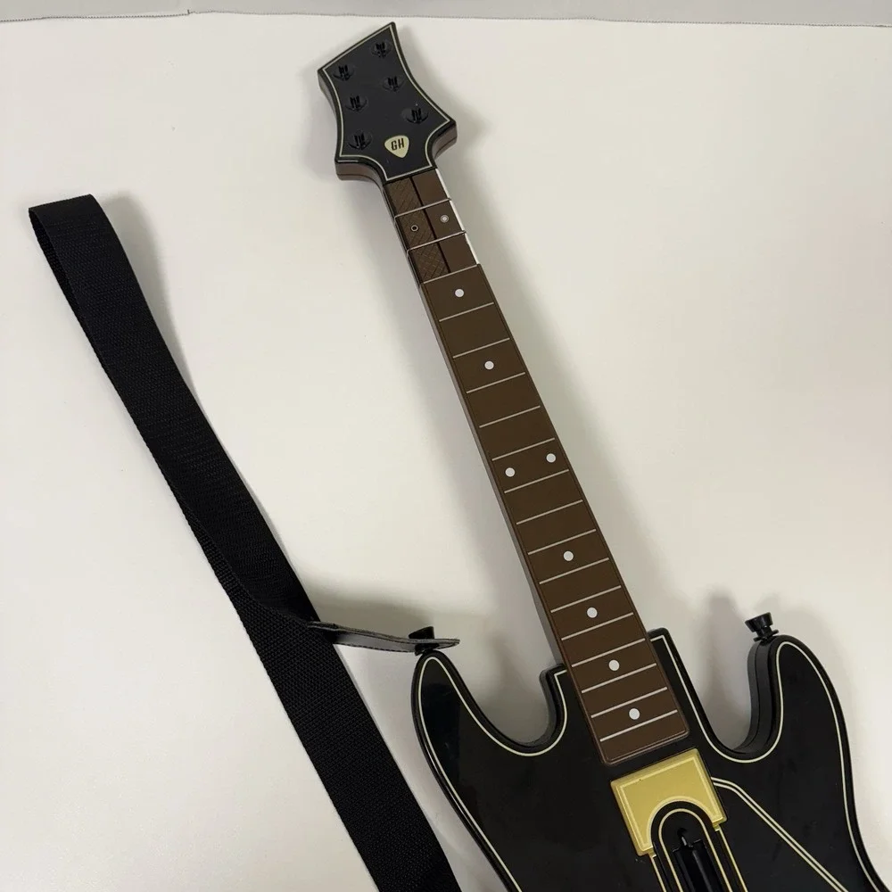 Guitar Hero Live Guitar for XBOX 360/PS4 Black Activison No Dongle Model 0000654